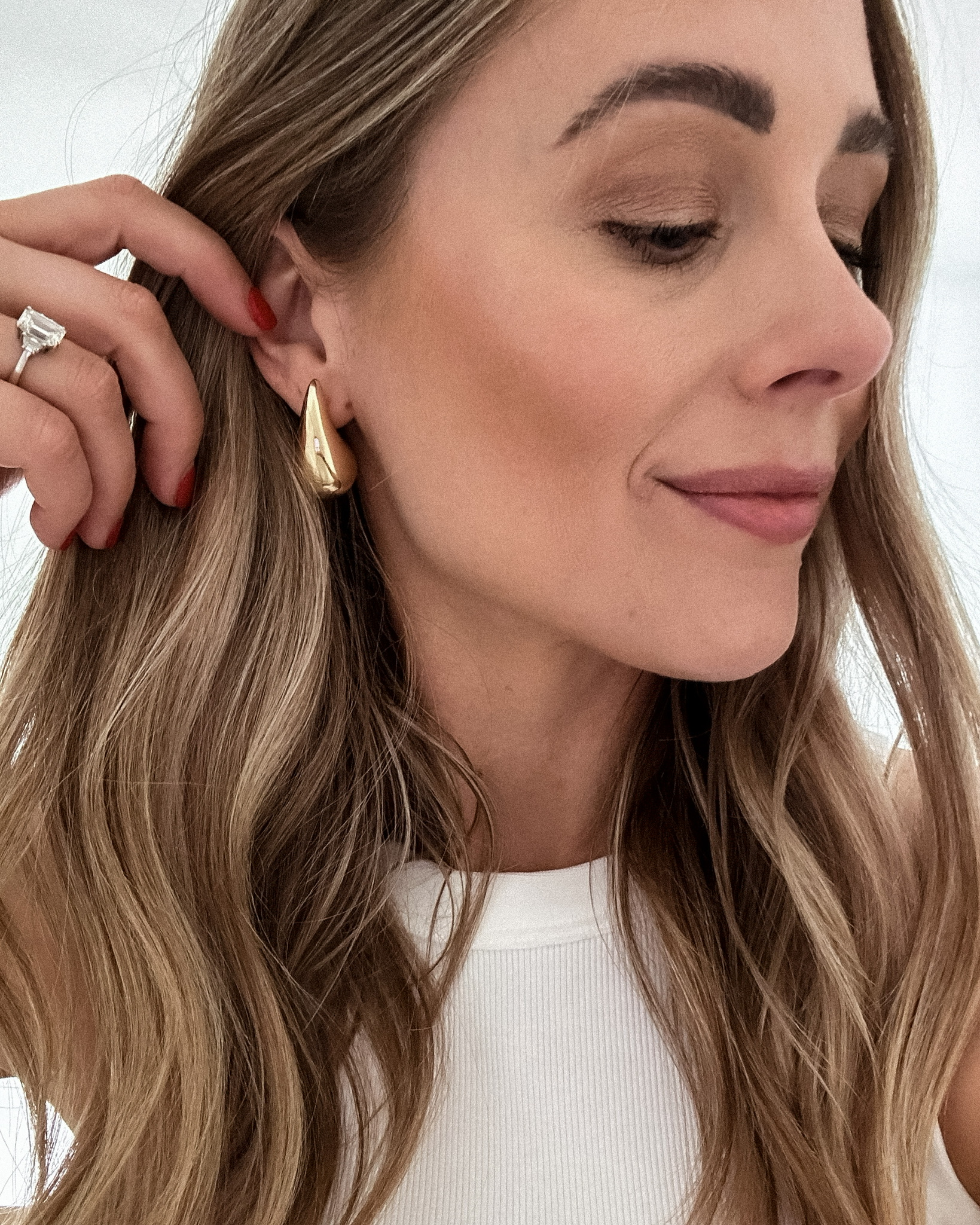 Fashion Jackson Wearing Amazon Gold Waterdrop Earrings