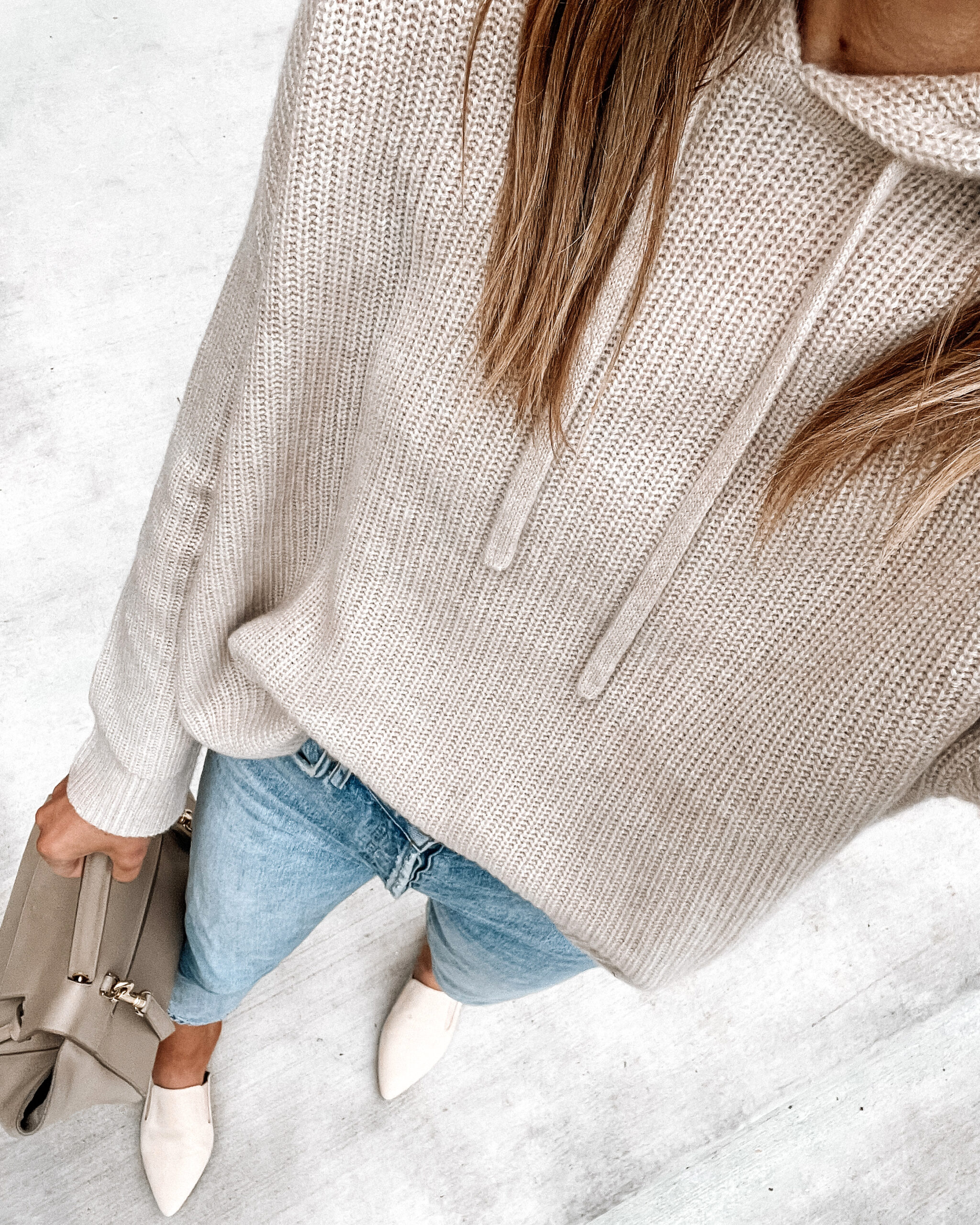 Fashion Jackson Wearing Jenni Kayne Oatmeal Fisherman Hoodie Cashmere Sweater Skinny Jeans